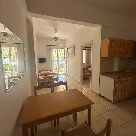 Tsatsalmas With Sea View Ii * מטהמורפוסי